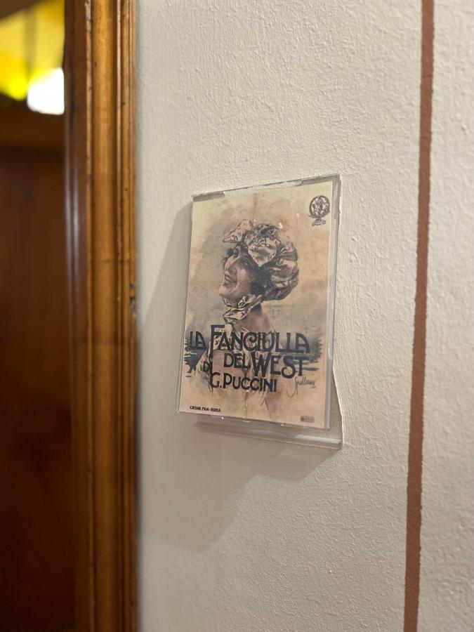 La Fanciulla Del West Lägenhet Florens Exteriör bild